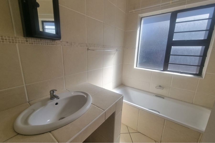 3 Bedroom Property for Sale in Abbotsford Eastern Cape